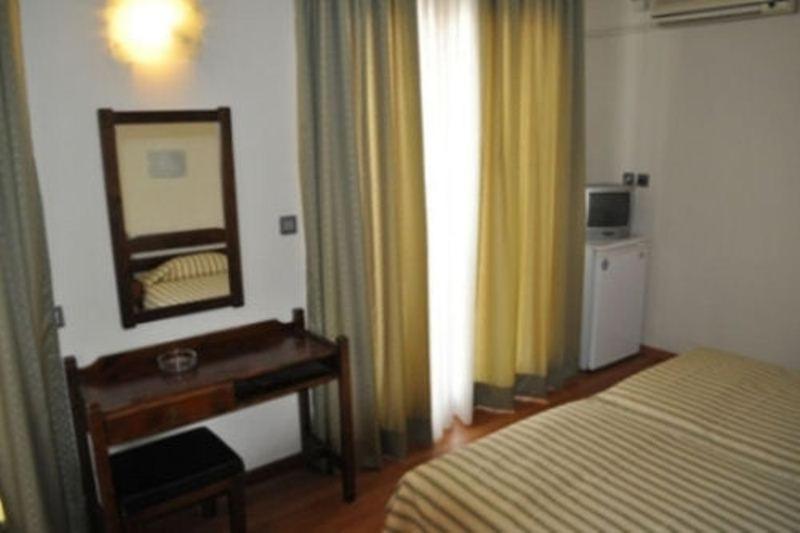 Hotel Nefeli Kavala Zimmer foto